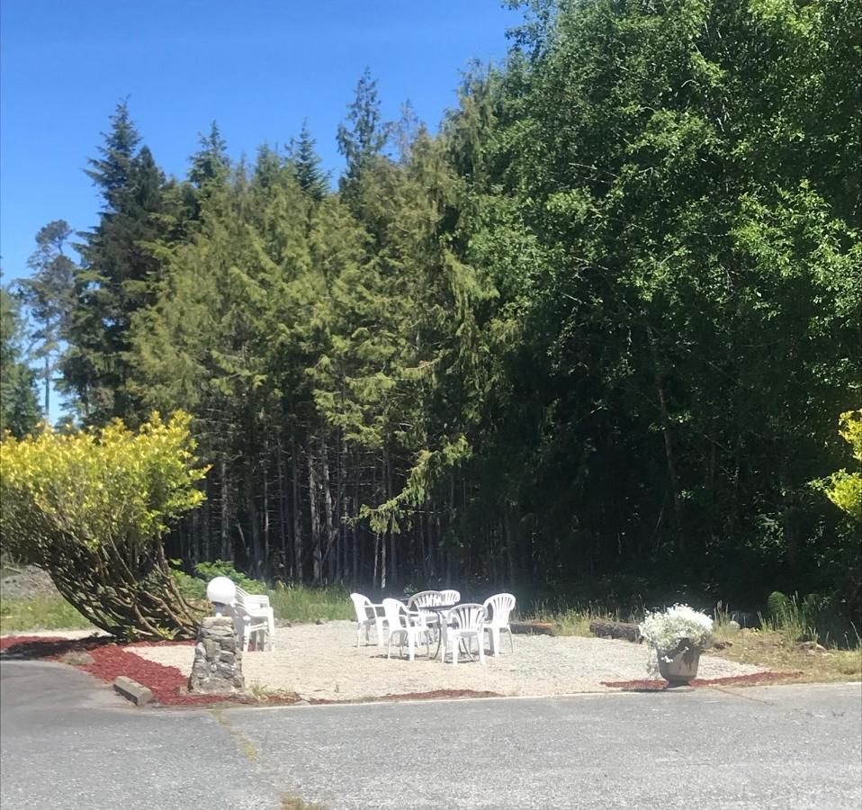 Airport Inn Port Hardy Kültér fotó