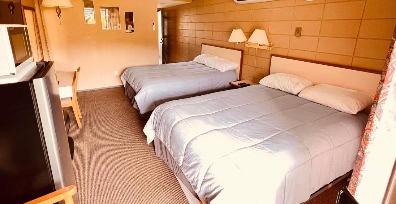 Airport Inn Port Hardy Kültér fotó