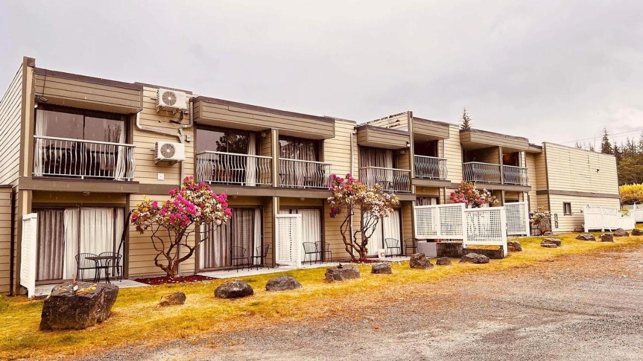 Airport Inn Port Hardy Kültér fotó